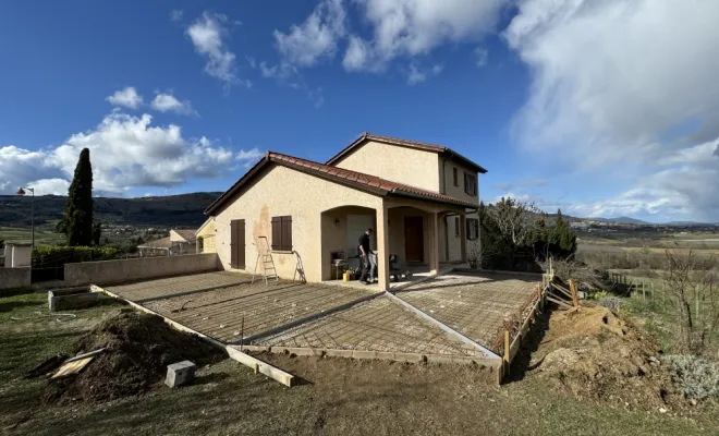 Réalisation d’une dalle béton à Vourles , Mornant, Hugot Paysage