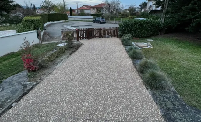 Réfection d’une allée carrossable en béton à Lorette, Mornant, Hugot Paysage