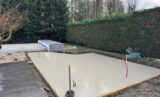 Création d’une cuisine extérieur sur la commune de Saint Chamond , Mornant, Hugot Paysage